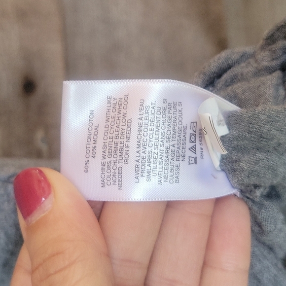 Express Gray Long Tee with Ruched Sides Size Small - Picture 4 of 6